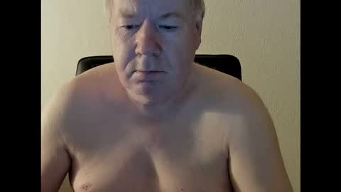 Snapshot of holgerhb53 chatting on 10.07.25 Holger online show from 10.07.25
