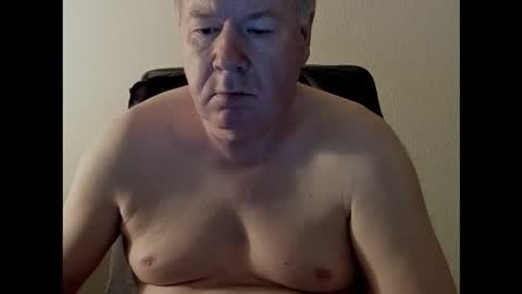 Snapshot of holgerhb53 chatting on 10.07.25 Holger online show from 10.07.25