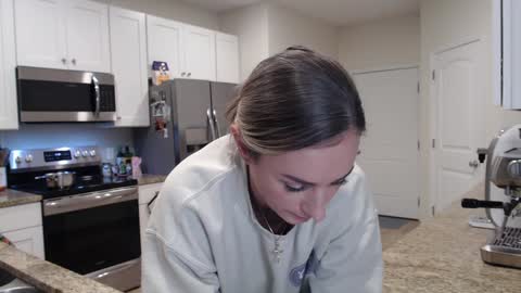 Holi Hurricane online show from 11.07.25