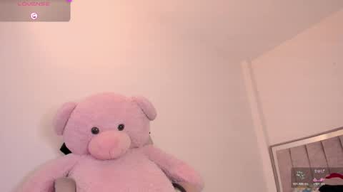 holly_16 online show from 06.01.26