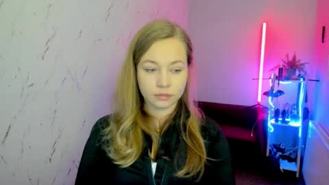 Holly online show from 11.30.25