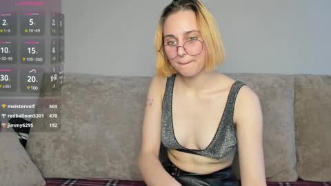 Polly online show from 01.02.25