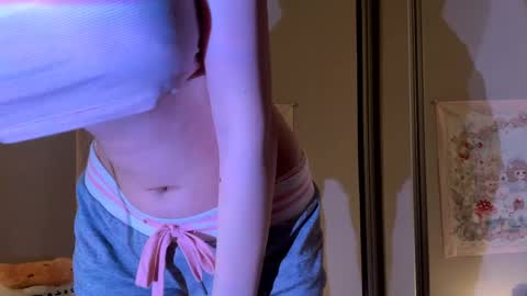 holly_sinner_ online show from 04.15.26