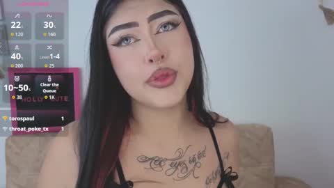 Holly online show from 12.17.25