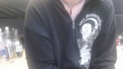 Holly Hawkes online show from 11.21.25