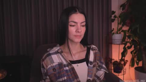 Holly Linder online show from 10.12.25