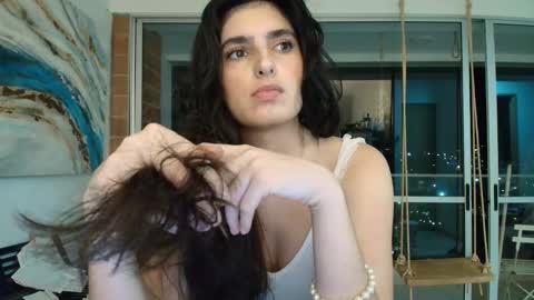 hollyshit_ online show from 11.08.25