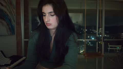 hollyshit_ online show from 11.16.25