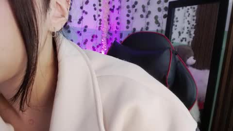 holly online show from 12.17.24