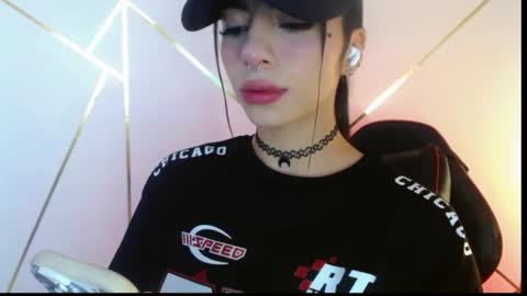 holly online show from 02.21.25