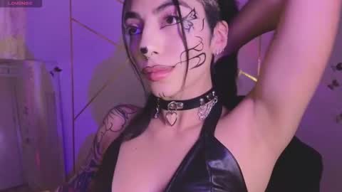 holly online show from 10.11.25