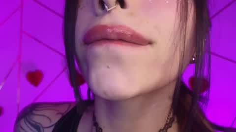 holly online show from 03.10.26