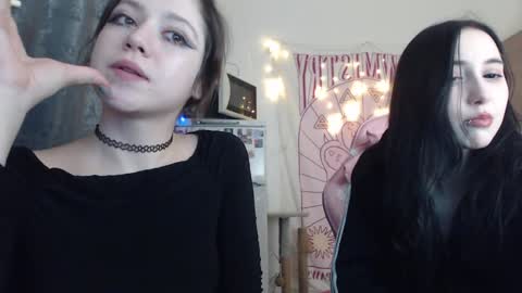 Snapshot of holy420loly chatting on 01.16.25 Ho Lee Sheet online show from 01.16.25