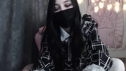 Snapshot of holy420loly chatting on 02.14.25 Ho Lee Sheet online show from 02.14.25