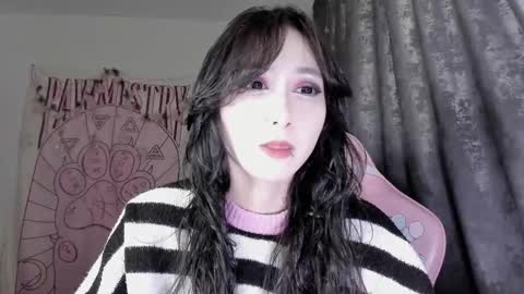 Snapshot of holy420loly chatting on 09.20.25 Ho Lee Sheet online show from 09.20.25