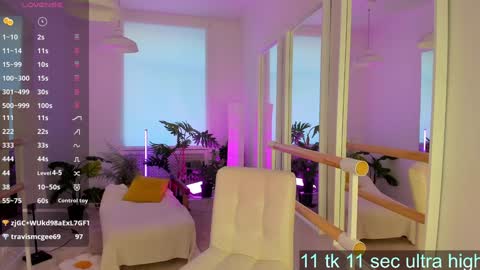 Snapshot of holy_alexa chatting on 12.18.24 Alexa online show from 12.18.24