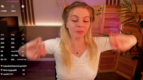 Snapshot of holy_alexa chatting on 12.26.24 Alexa online show from 12.26.24