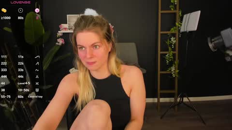 Snapshot of holy_alexa chatting on 01.13.25 Alexa online show from 01.13.25