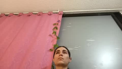 Snapshot of holy_taby_ chatting on 01.10.25 online show from 01.10.25