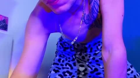 Snapshot of holy_taby_ chatting on 03.01.25 online show from 03.01.25