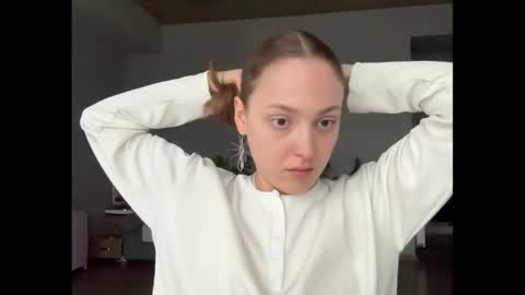 Snapshot of holydori chatting on 09.19.25 dori not holy get my tg channel with link from description under last photo online show from 09.19.25