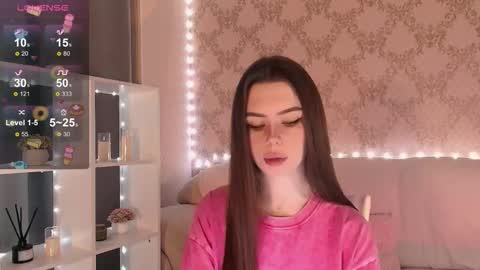 Mia online show from 12.19.25