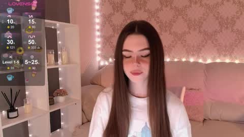 Mia online show from 04.11.26