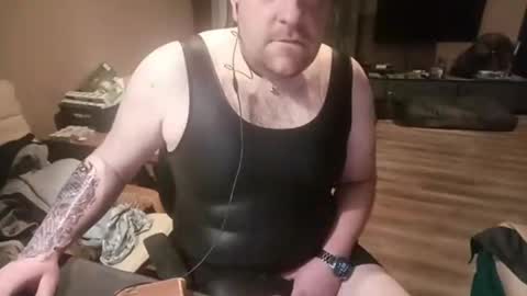 Snapshot of homojeans chatting on 03.08.25 Thomass online show from 03.08.25