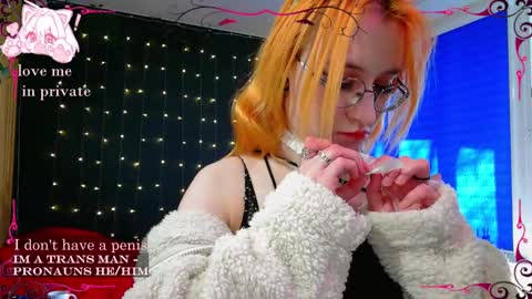 Honelints boyblonde hair AsterMIntfemboybrown hair online show from 03.08.25
