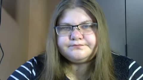 Snapshot of honey_bunny_x chatting on 07.17.26 Bunny online show from 07.17.26