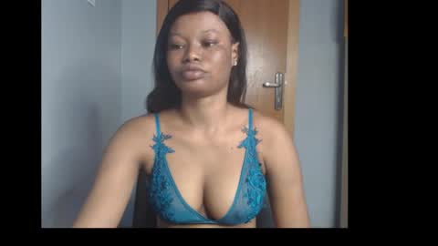 Snapshot of honey_juicydoll chatting on 02.24.26 Sonia online show from 02.24.26