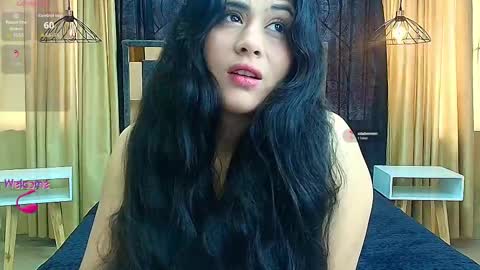 Snapshot of honey_love__ chatting on 09.16.25 Honey Love online show from 09.16.25