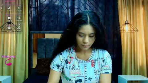 Snapshot of honey_love__ chatting on 09.20.25 Honey Love online show from 09.20.25