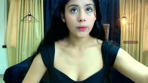Snapshot of honey_love__ chatting on 09.30.25 Honey Love online show from 09.30.25