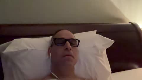 honey_man14 online show from 01.02.25