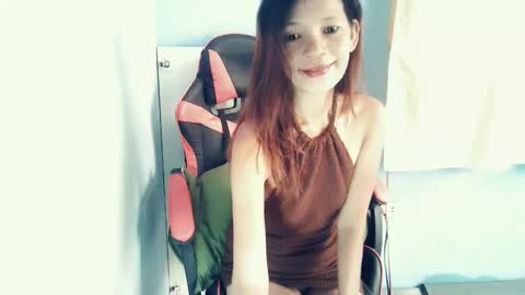 Snapshot of honey_mollyxx chatting on 05.30.26 honey_mollyxx online show from 05.30.26