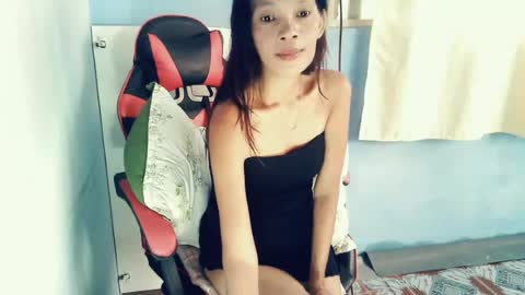 Snapshot of honey_mollyxx chatting on 06.15.26 honey_mollyxx online show from 06.15.26