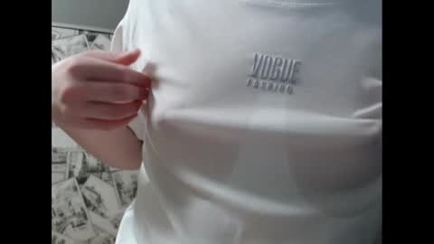 Lina online show from 02.13.25