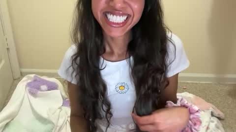 honeybeebaby12 online show from 11.03.25