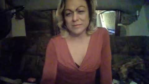 honeybfly99 online show from 02.15.25