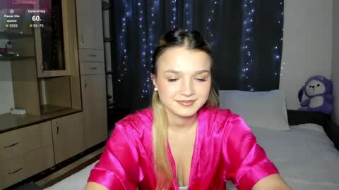 HoneyBunny  online show from 04.03.26