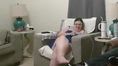 Snapshot of honeybuns344636 chatting on 03.09.25 Honey online show from 03.09.25