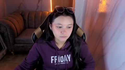 Snapshot of honeydoll_tf chatting on 06.18.26 honeydoll_tf online show from 06.18.26