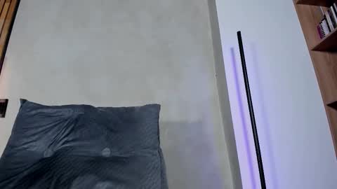 Sofia independent model online show from 10.27.25