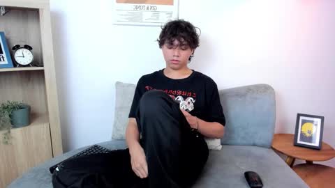 Snapshot of honeymoon_sariel chatting on 02.05.26 honeymoon_sariel online show from 02.05.26