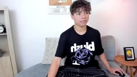 Snapshot of honeymoon_sariel chatting on 02.11.26 honeymoon_sariel online show from 02.11.26