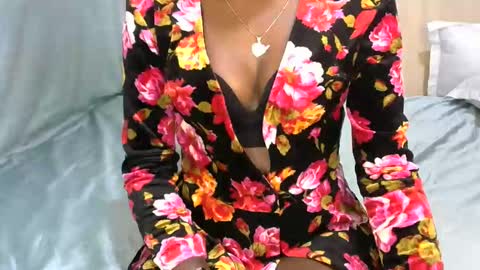 Snapshot of honeypie78 chatting on 10.22.25 Becky online show from 10.22.25