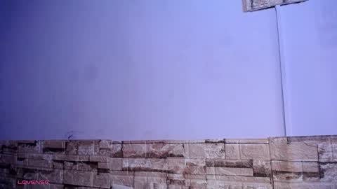 Victoria online show from 12.04.25