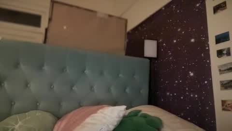 Emi Rose online show from 11.24.25