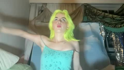 Snapshot of honeyxlimbed chatting on 06.12.26 Emi Rose online show from 06.12.26